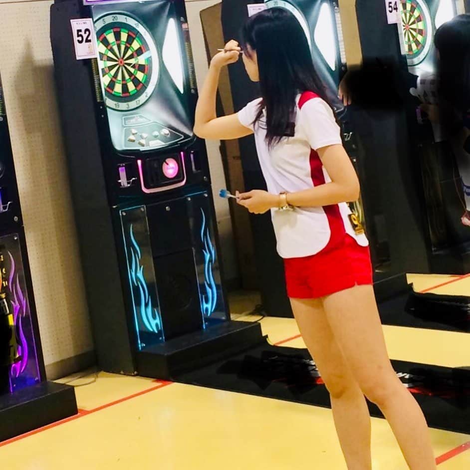 田渕亜季さんのインスタグラム写真 - (田渕亜季Instagram)「、 Japanese darts player Aki Tabuchi 🎯 I will upload my image at random！ . .  #ユニフォーム #target  #axf #ダーツ #darts #田渕亜季  #ユニフォーム女子 #プロダーツ  #AkiTabuchi #targetdarts #teamtarget #ダーツプロ #アクセフベルガード」4月5日 11時19分 - akitabuchi.official