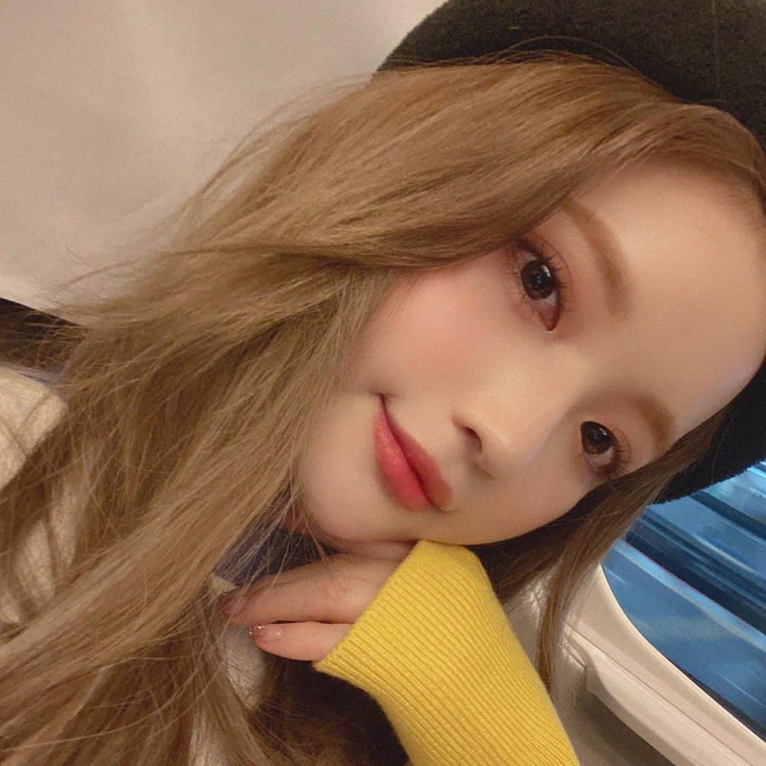 南りほのインスタグラム：「good morning🌼🌼🌼」
