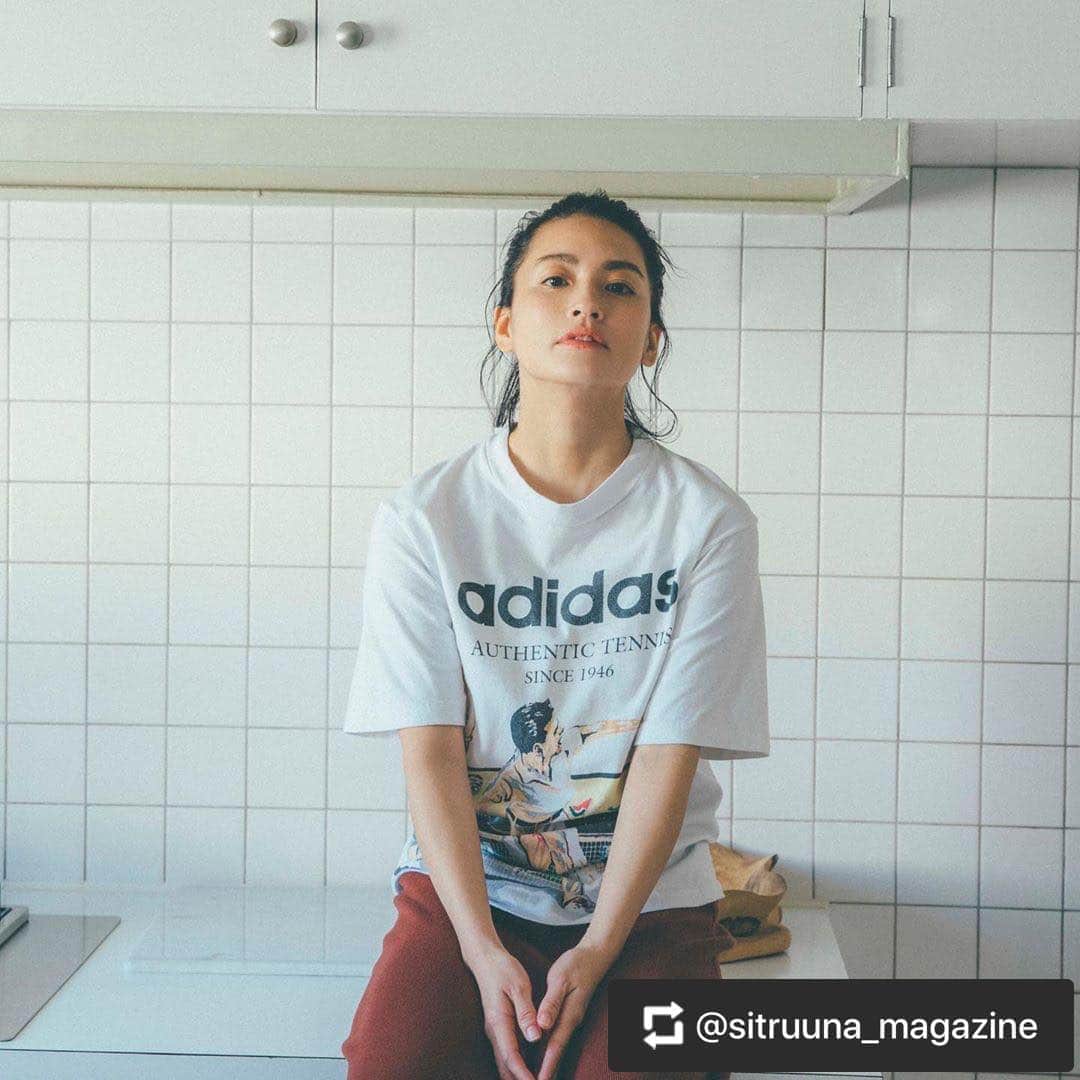 桃生亜希子のインスタグラム：「シトルーナマガジン　vol.02 春夏号。 　頑張りすぎずに　ひとやすみ。  今の状況にぴったりなテーマだな😌 　お家時間に、ゆっくり読みたい○  #4月28日(火)発売  #sitruuna_magazine  @sitruuna_magazine #おうち時間」
