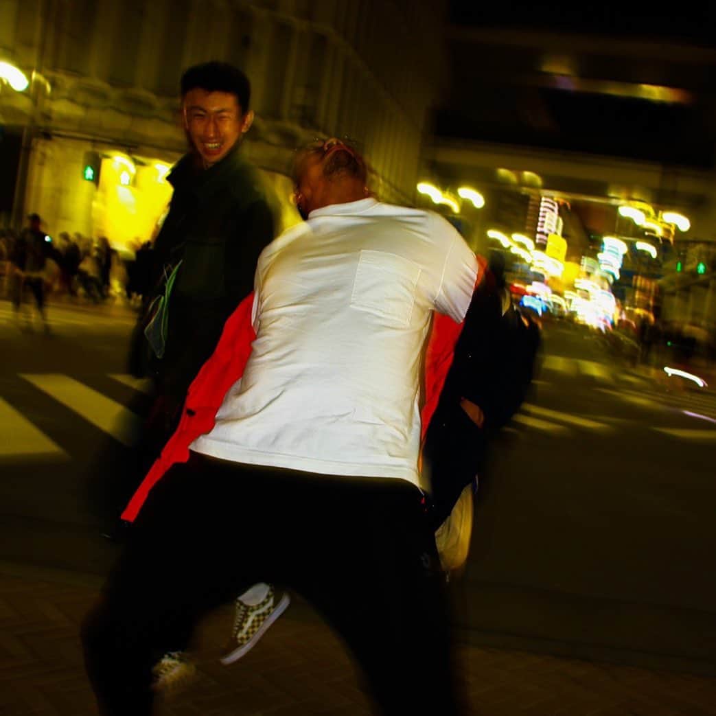 福田愛大さんのインスタグラム写真 - (福田愛大Instagram)「早く外に出て みんなと大笑いしてキンキンのお酒飲みたい。。。」4月5日 18時38分 - aiofukuda_