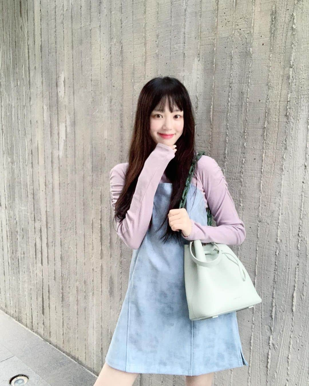 イ・ユビさんのインスタグラム写真 - (イ・ユビInstagram)「J.estina bag X Yubi ❣️ #제이에스티나핸드백 #제이에스티나 #버킷백」4月5日 19時29分 - yubi_190