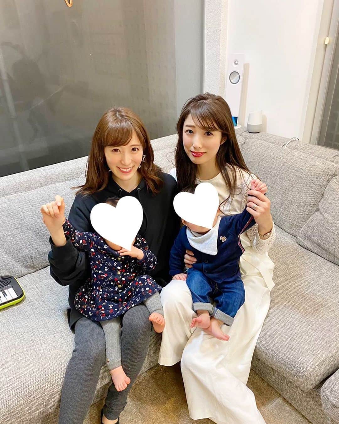 小林真由のインスタグラム：「⋆﻿ ⋆﻿ すごく前に感じる2月のこと🥺﻿ (充分前だけど😂)﻿ 千春さんが家に来てくれました💓﻿ ﻿ 子供達が一緒に遊べるようになって﻿ 親としてもさらに楽しい時間♡﻿ 早くまた一緒にお出かけしたいな〜🍡﻿ ﻿ とにかく健康でいましょう!﻿ ﻿ ﻿ ﻿ #ママライフ #女の子ママ #男の子ママ #1歳 #ベビー﻿」