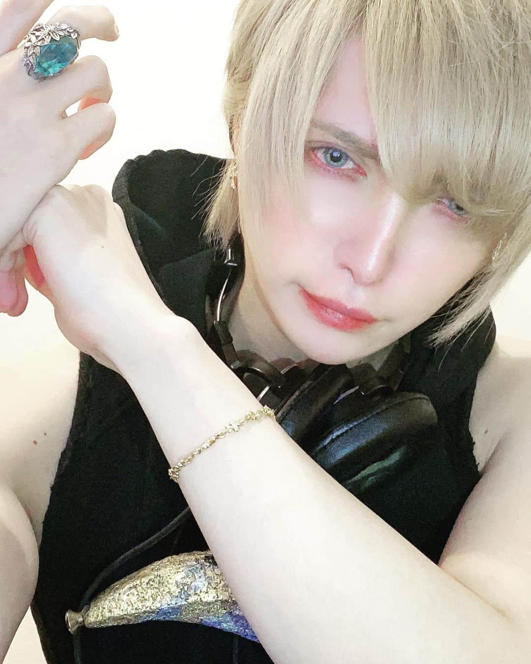 MiA のインスタグラム：「君たちちゃんと自粛してるの？」