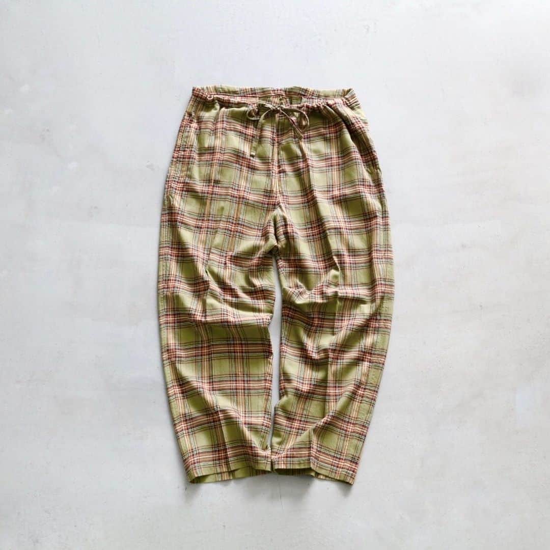 wonder_mountain_irieさんのインスタグラム写真 - (wonder_mountain_irieInstagram)「［ UNISEX ］  ts(s) / ティーエスエス(#ts_s) "Drawstring Pants - Tartan Plaid Cotton*Viscose Twill Cloth -" ¥31,900- _ 〈online store / @digital_mountain〉 http://www.digital-mountain.net/shopdetail/000000011277/ _ 【オンラインストア#DigitalMountain へのご注文】 *24時間受付 *15時までのご注文で即日発送 *1万円以上ご購入で送料無料 tel：084-973-8204 _ We can send your order overseas. Accepted payment method is by PayPal or credit card only. (AMEX is not accepted)  Ordering procedure details can be found here. >>http://www.digital-mountain.net/html/page56.html _ 本店：#WonderMountain  blog>> http://wm.digital-mountain.info _ 〒720-0044  広島県福山市笠岡町4-18 JR 「#福山駅」より徒歩10分 (水曜、木曜定休) #ワンダーマウンテン #japan #hiroshima #福山 #福山市 #尾道 #倉敷 #鞆の浦 近く _ 系列店：@hacbywondermountain _」4月5日 20時41分 - wonder_mountain_