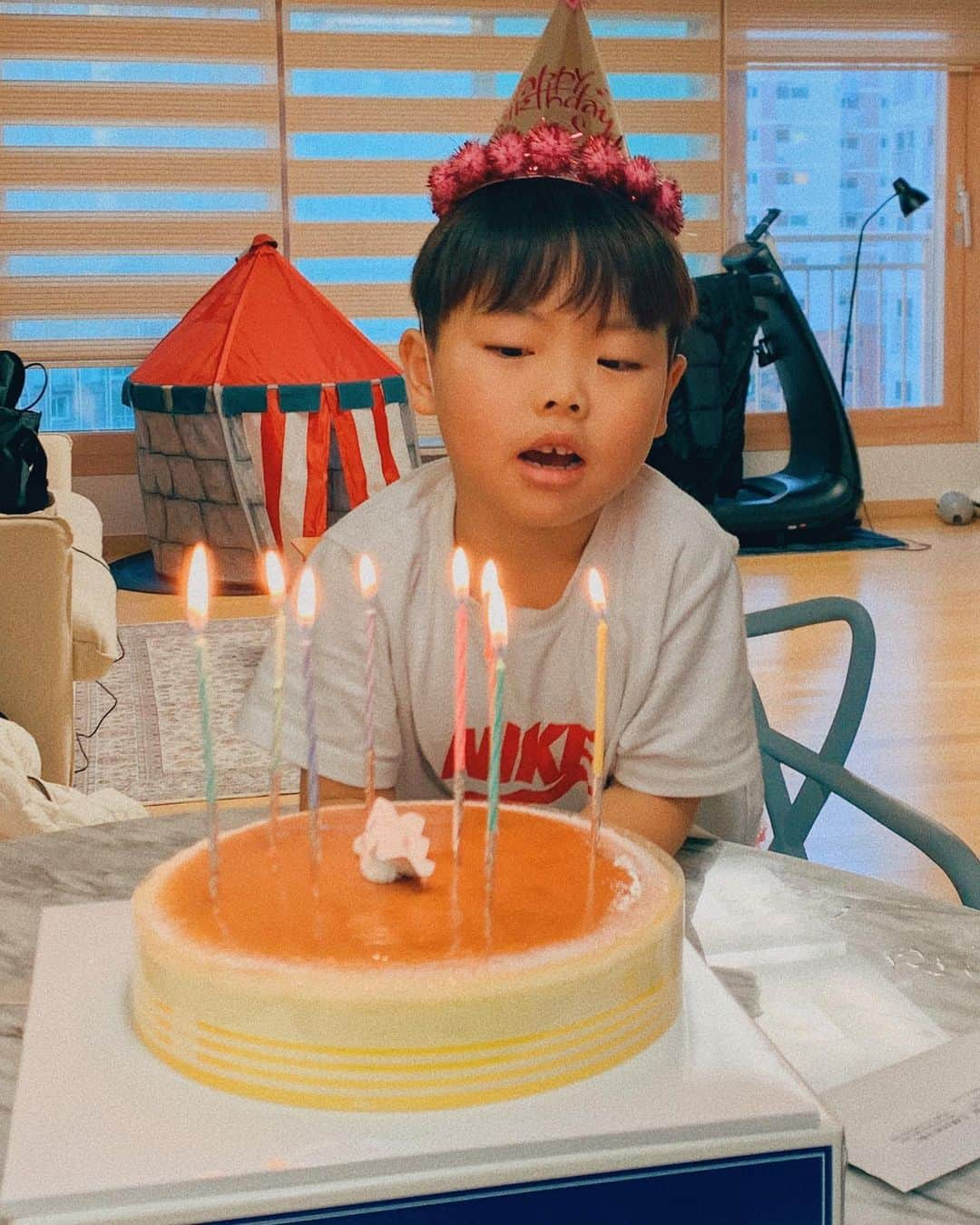 ホン・ヨンギさんのインスタグラム写真 - (ホン・ヨンギInstagram)「재원이 생일 ☺️💓 예쁜 우리아들  건강하게 자라줘서 고마워 o(*≧□≦)o 생일선물로 귀여운  햄스터 친구를 사귀었으니  잘키우길바라 🙏🏻」4月5日 20時47分 - kisy0729