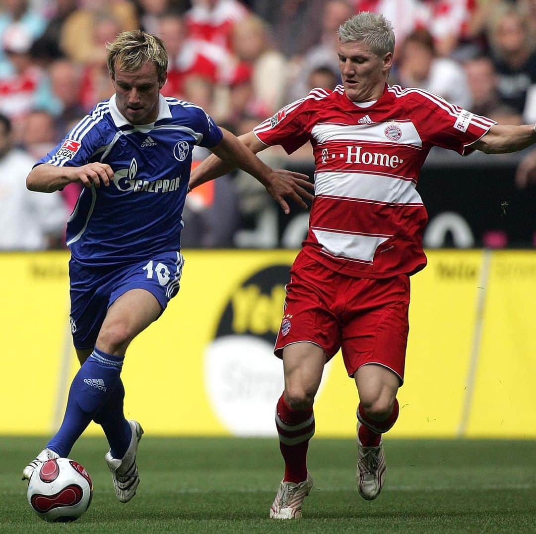 イヴァン・ラキティッチのインスタグラム：「2/5 #los5deRakitic #The5ofRakitic  FC Bayern 🆚 @s04 🏆 Bundesliga 📆 15/Sept/2007 🏟 Allianz Arena ⚽️ Score: 1-1  Goals: I.Rakitic (36’) Klose (54’)」