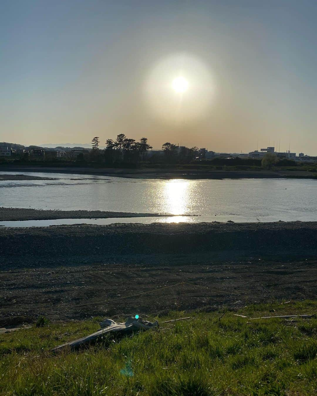 村川翔一さんのインスタグラム写真 - (村川翔一Instagram)「10日前くらい？に行った多摩川と桜の写真。 何枚目が好きですかね？？ #桜 #sakura🌸 樱花 #cherryblossom  #夕陽 #夕阳 #sunset  #川 #多摩川 #狛江 #和泉多摩川 〜 #京王多摩川」4月5日 23時18分 - shoichi.m.official