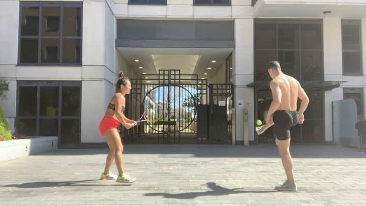 コートニー・ダフスのインスタグラム：「Bit of fun today, check out @heatherwatson92 sweet left foot in the last vid 🤪🤣」