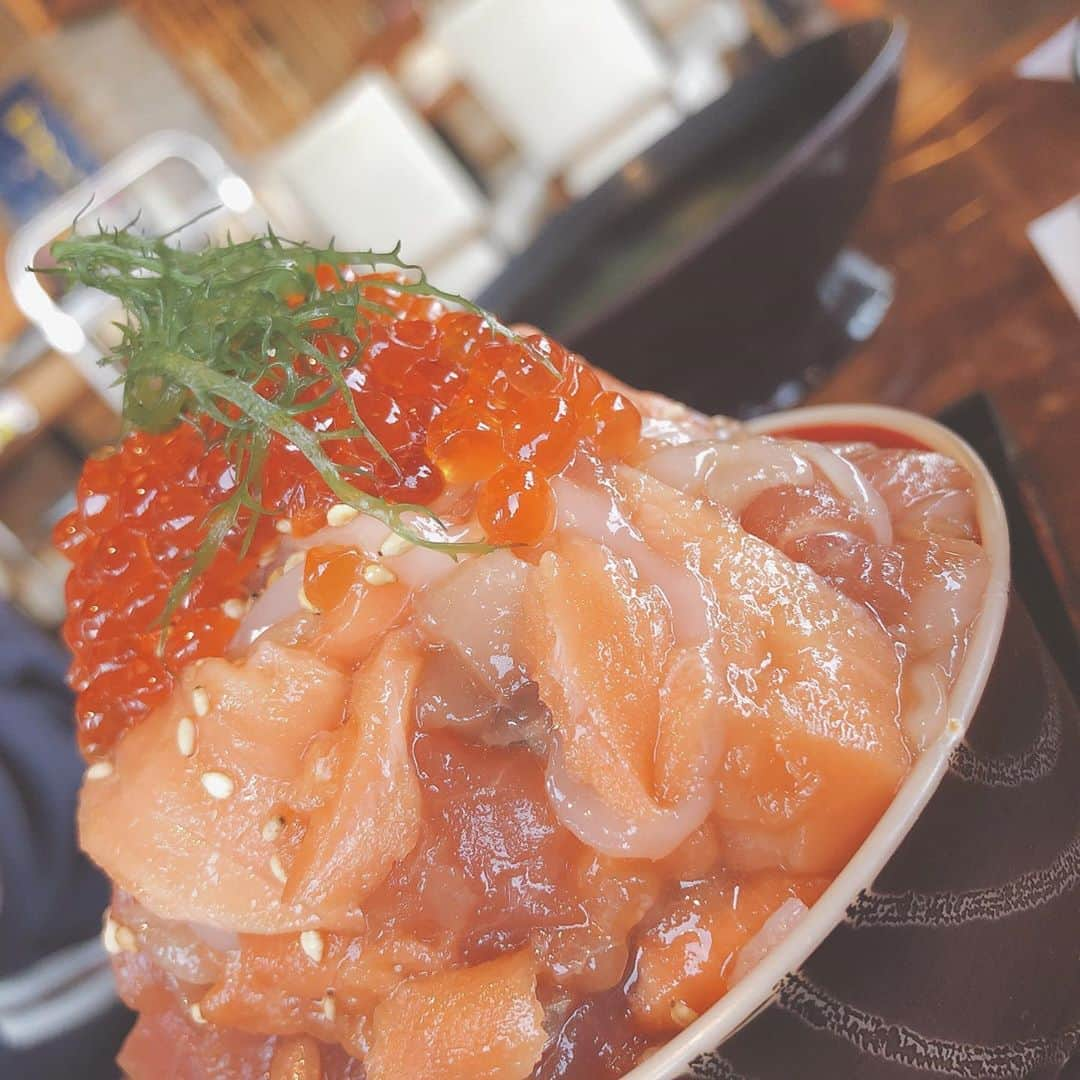 西川怜さんのインスタグラム写真 - (西川怜Instagram)「ちょっと前食べた海鮮丼😋」4月6日 12時37分 - rei_nishikawa_1025