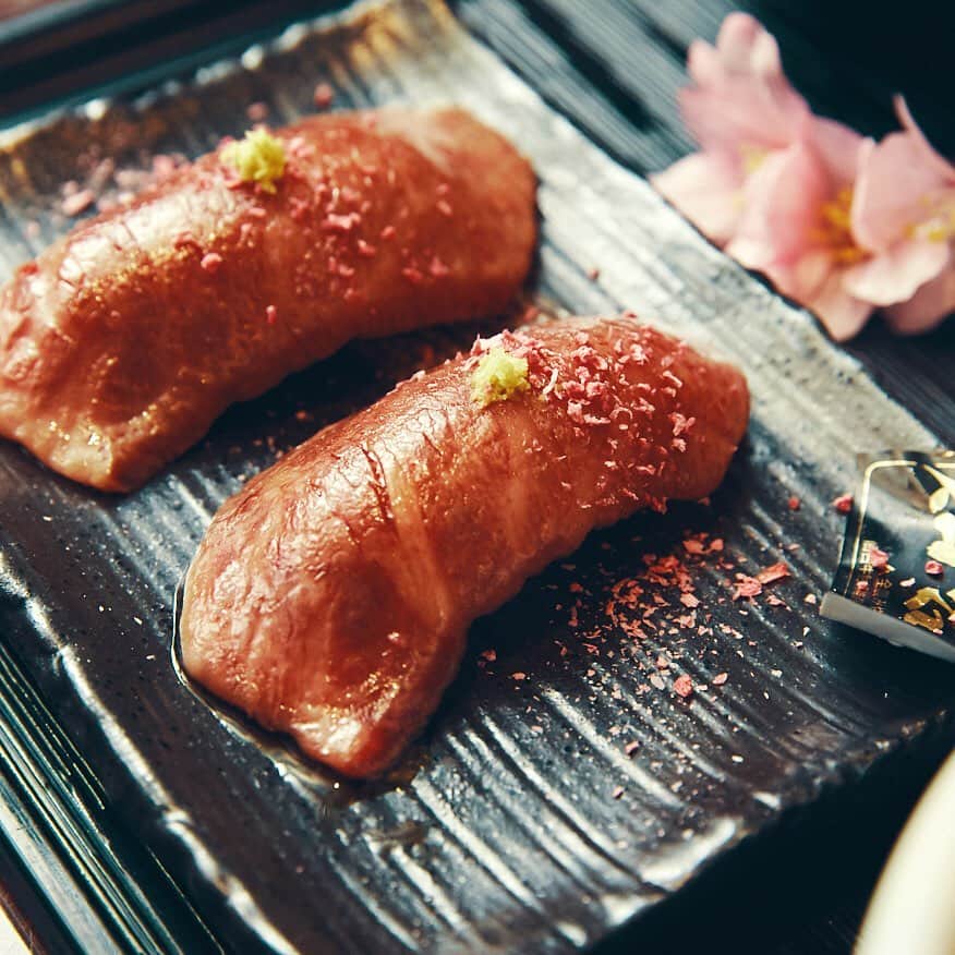 PARCO_ya上野さんのインスタグラム写真 - (PARCO_ya上野Instagram)「只今、６Fレストランフロアでは期間限定「#お花見メニュー」を開催中。﻿ ﻿ ■A5和牛サーロイン炙りの冷麺御膳﻿ ほのかな桜の香りを感じる極上の肉寿司と、こだわり冷麺セットです。﻿ ﻿ <shop information>﻿ 焼肉﻿ 6F : 上野 焼肉 陽山道﻿ TEL : 03-6284-2880﻿ ﻿ @yansando_parcoya﻿ #PARCO_ya #parcoya #パルコヤ #パルコヤ上野 #上野 #ueno #陽山道 #焼肉 #冷麺 #和牛 #サーロイン #肉寿司 #寿司 #sushi #お花見 #桜 #sakura #さくら」4月6日 12時03分 - parco_ya_ueno