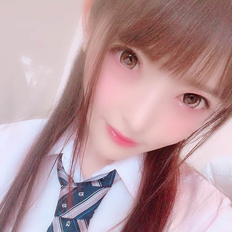 御坂りあのインスタグラム：「#制服 #新宿 #歌舞伎町 #歌舞伎町バー #歌舞伎町BAR」