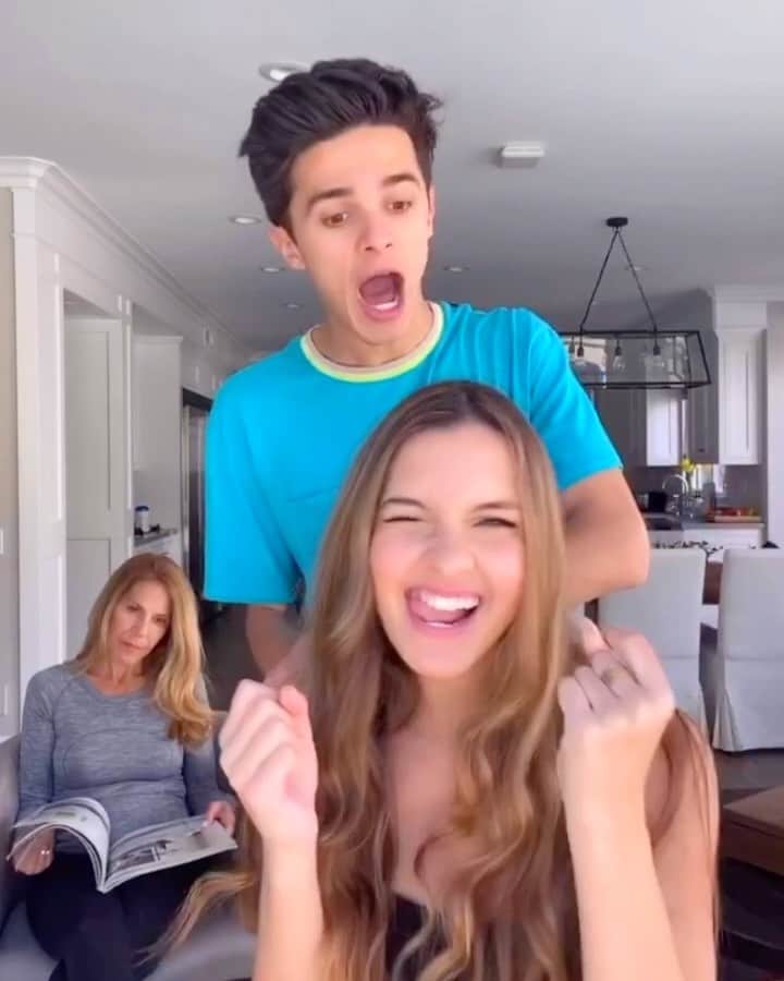 Brent Riveraのインスタグラム：「Little siblings always get their way..😫😂 @lexibrookerivera」