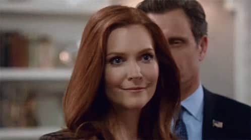 ダービー・スタンチフィールドのインスタグラム：「Abby Whelan. Ginger. Gabby. Red.  Had a blast playing her. Thank you @shondarhimes and #scandal family- cast and crew, for 7 fun filled seasons !  And a deep thank you #gladiators and #scandal fans, near and far, for your die hard love. Happy 8 year #Scandalversary !❤️」