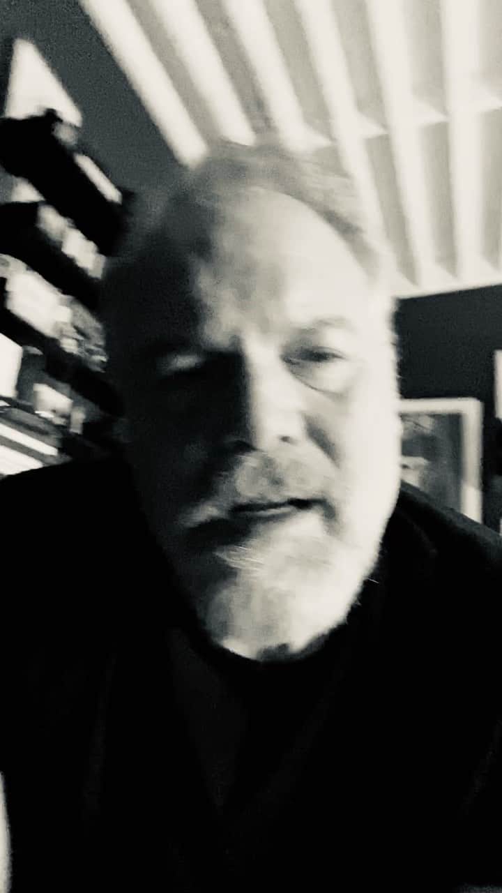 ヴィンセント・ドノフリオのインスタグラム：「Please donate to http://www.foodbanknyc.org」