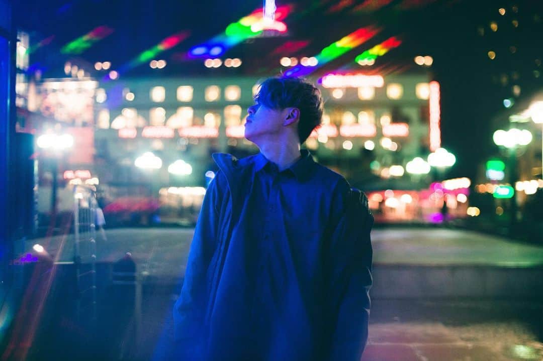 辻村有記のインスタグラム：「Throwback to Stockholm life🇸🇪 Good stay at home😊🏡 #jpop #sweden #stockholm #スウェーデン #ストッホルム #medborgarplatsen  #station #square  photo by @yuki_0422ame」