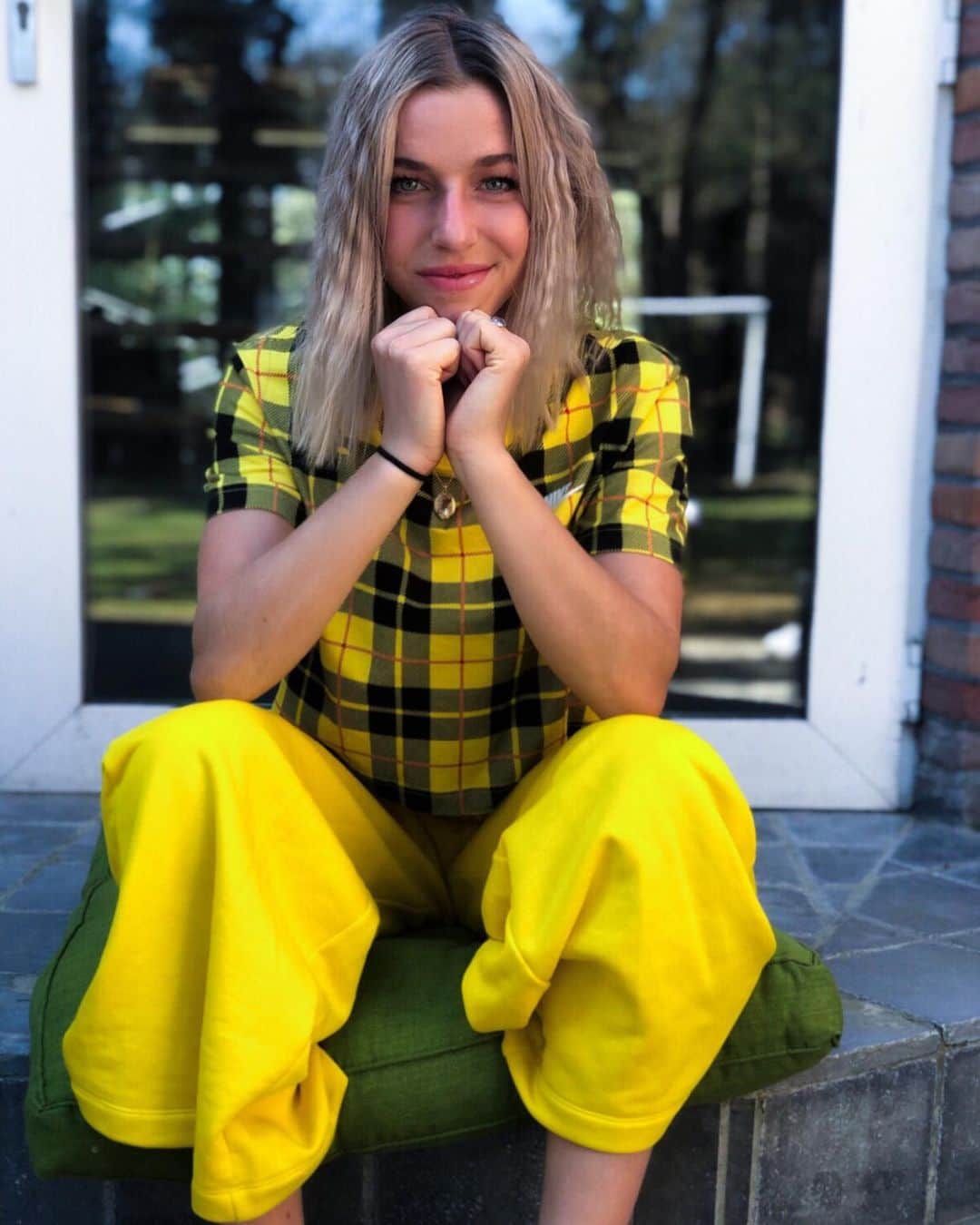 ジャッキー・グローネンのインスタグラム：「💛 @nike」