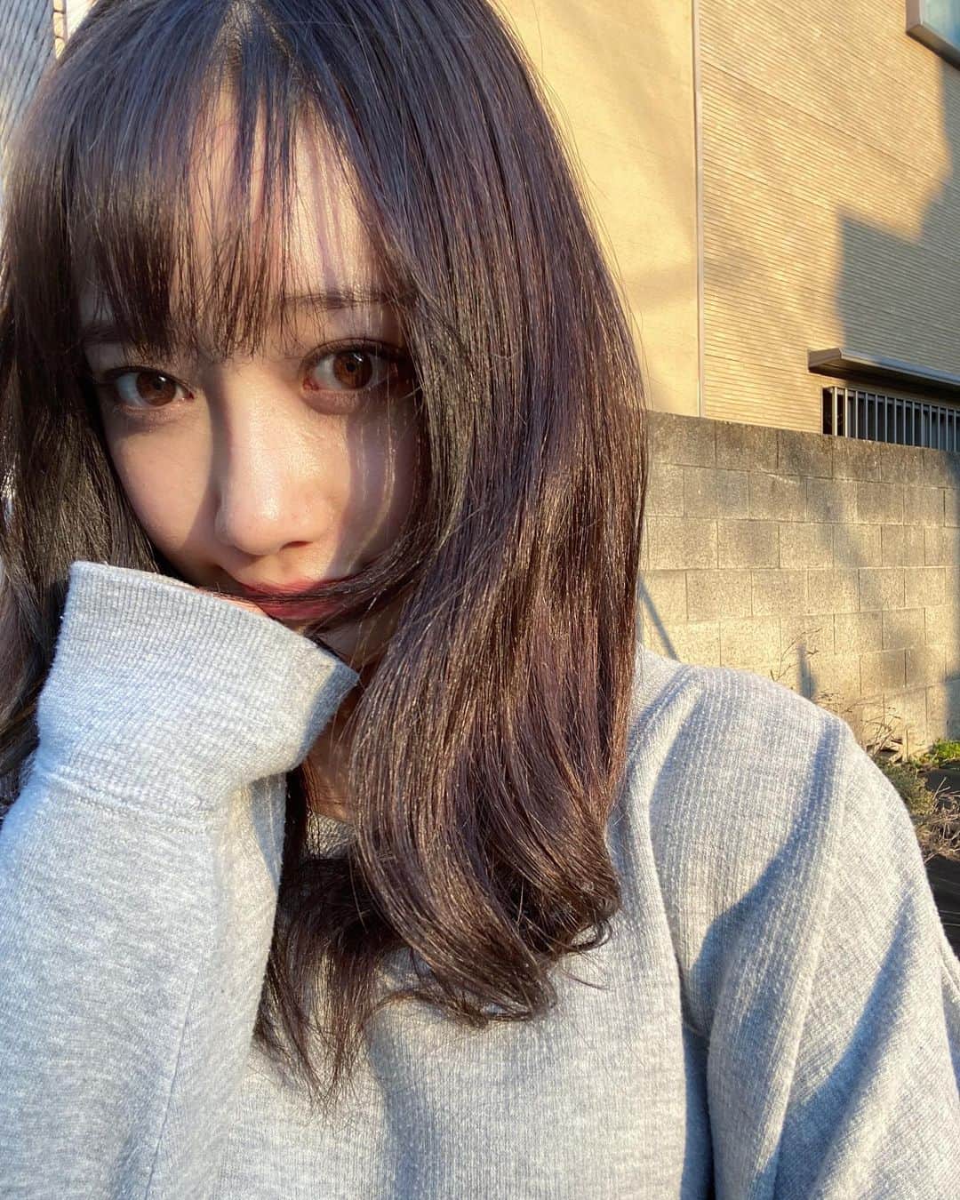 片原恵麻さんのインスタグラム写真 - (片原恵麻Instagram)「食料買いに近くのスーパーまで🚶‍♀️ 久々に太陽の光にあたったよ‪‪☺︎‬ マスクは写真撮る時だけ外した😷」4月6日 21時29分 - emma_katahara