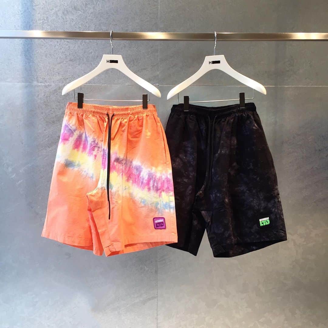 H BEAUTY&YOUTHさんのインスタグラム写真 - (H BEAUTY&YOUTHInstagram)「＜INSOMNIAC＞ tie dye shorts ¥20,000-(+tax)  #H_beautyandyouth @h_beautyandyouth  #BEAUTYANDYOUTH #Unitedarrows #INSOMNIAC」4月6日 15時24分 - h_beautyandyouth