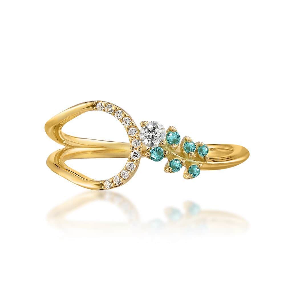 starjewelry_pressさんのインスタグラム写真 - (starjewelry_pressInstagram)「忙しい毎日にこそ優しく煌めくカラーストーンをプラス。パライバトルマリンやオパールの柔らかな輝きに癒されて。 ・ ・ #starjewelry #スタージュエリー #ring #リング #gold #手元コーデ #paraibatourmaline #opal #diamond #colorstone  #stayhomeandshoponline #stayhome」4月6日 19時02分 - starjewelry_press