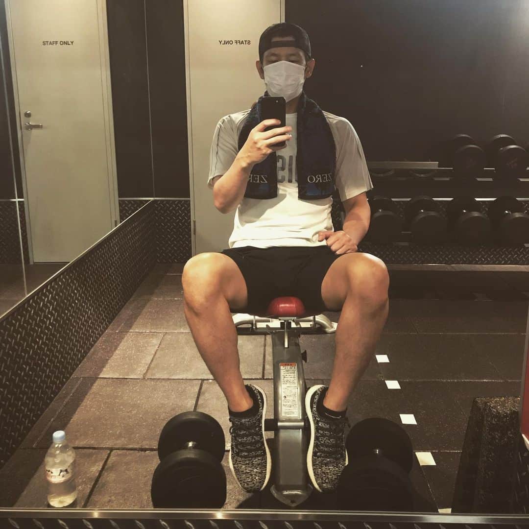 宮上元克のインスタグラム：「マスクしながらのトレーニング結構キツい😰」