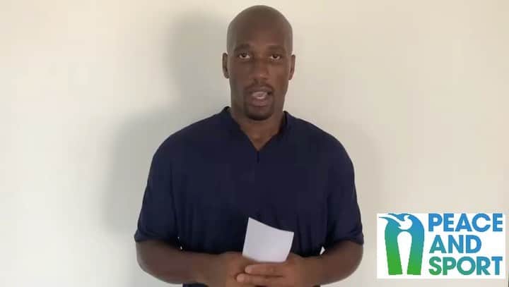 ディディエ・ドログバのインスタグラム：「April 6th raise your #WhiteCard @peaceandsport @blaisematuidiofficiel @siya_kolisi_the_bear @murielhurtis @dabamodibokeita @alexandratb1313 @charlotteautant @eleven_campaign @ladjidoucoure7 #championsforpeace」