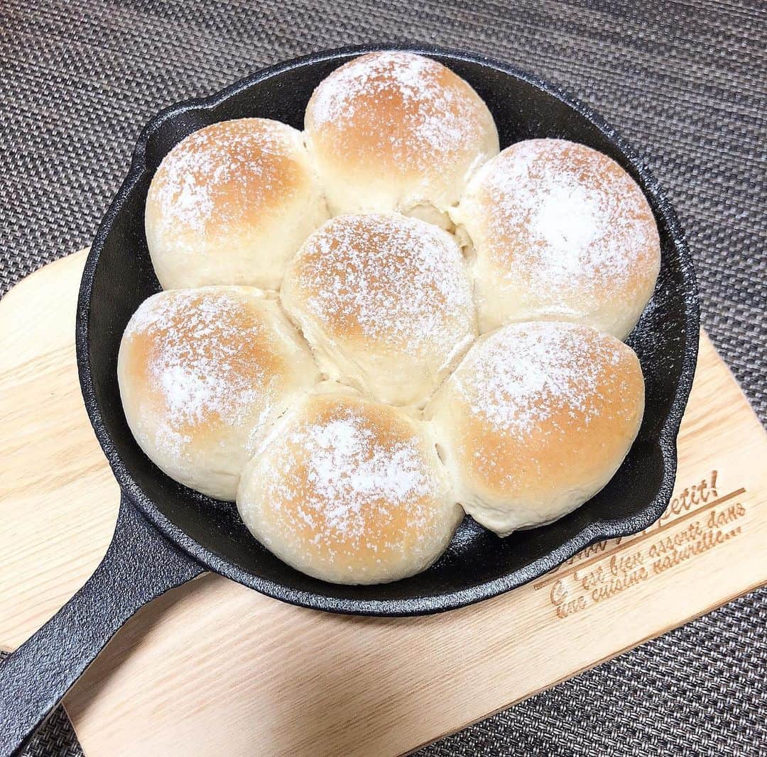 鈴木遥夏さんのインスタグラム写真 - (鈴木遥夏Instagram)「. この前作った、 #パンケーキ と #ちぎりパン 💓  ふわふわで美味しかった😜 . #お家時間 #お家カフェ」4月6日 22時47分 - haruka4227