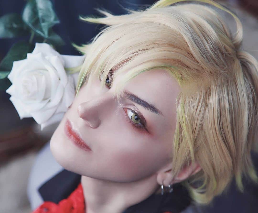 Gesha Petrovichさんのインスタグラム写真 - (Gesha PetrovichInstagram)「Spring vibes✨✨✨✨✨✨✨ Have a good evening 🍾 Guess my next costest character?😉 This HD photos Available on P❤️treon.com/GeshaCos Ph: @diemaru Wig @geshacos」4月6日 23時01分 - petrovichgesha