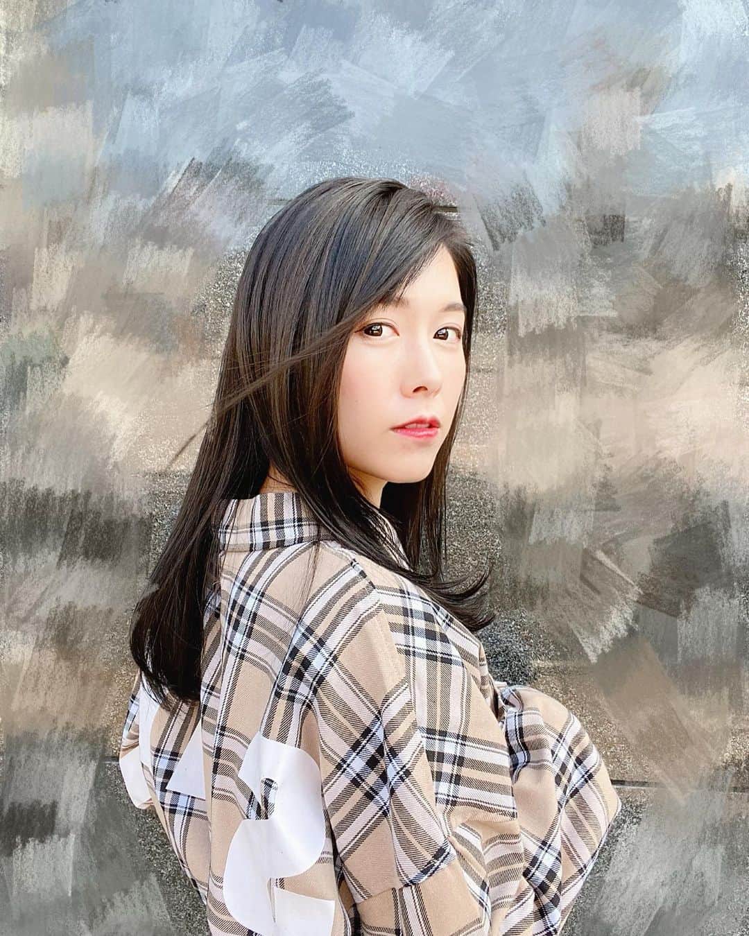 のインスタグラム：「ずっと着たかったお洋服やっと着れた🖤 . 可愛い!!💕 . #asianz #fashion #チェックシャツ #チェックシャツコーデ #春服　#コロナに負けるな」