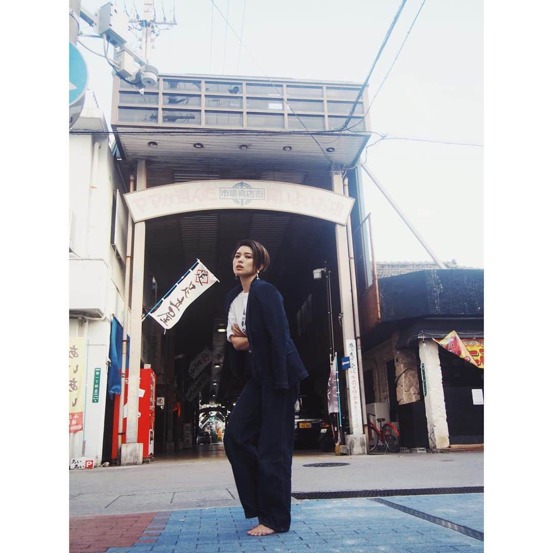 金城優華のインスタグラム：「いつかの﻿ Okinawa.﻿ Nago.﻿ ﻿ ﻿ ﻿ #nagogram﻿ ﻿ ﻿ ﻿ #歴史感じる﻿ #昔の活気を感じながら﻿ ﻿  #また歩き回れる日まで  #金城優華﻿ #モデル﻿ ＃ママ﻿ #model﻿ #fashiongram﻿ #fashion﻿ #Instagram﻿ #instafashion﻿」