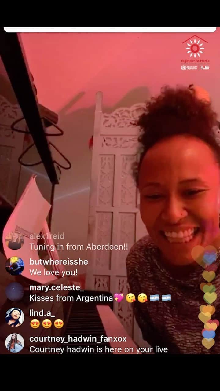 Emeli Sandéのインスタグラム：「Thank you to everyone who tuned in on Saturday for my #Togetherathome performance for @glblctzn and the @who . I loved singing for you and hope you enjoyed it too! For those who missed it, here you go! Find out how you can take meaningful action to support the @WHO to address the pandemic at globalcitizen.org/coronavirus. Sending lots of love to you all!」