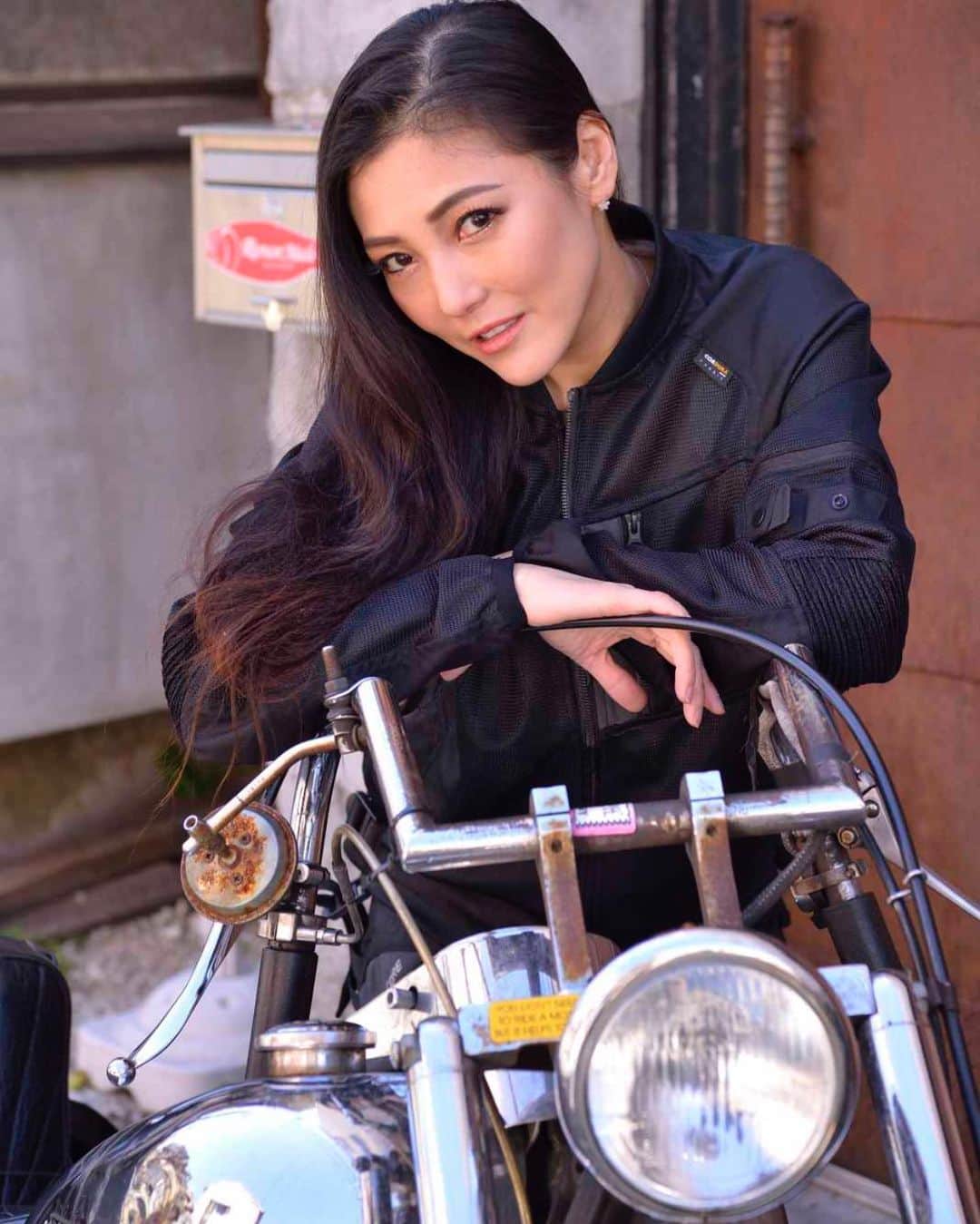 福山理子さんのインスタグラム写真 - (福山理子Instagram)「旅に出たい i want to go trip  #motercyclegirl #motorcycle  #HarleyDavidson」4月7日 0時54分 - rikofukuyama