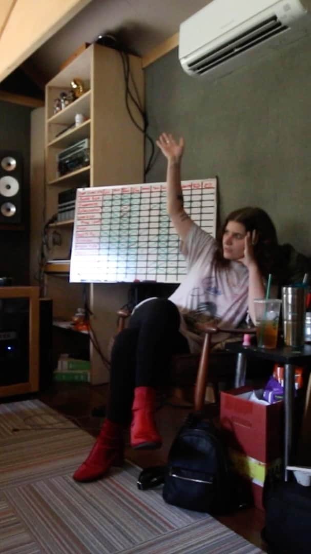 ベスト・コーストのインスタグラム：「here’s a behind the scenes look at “True” - the oldies inspired love song off of Always Tomorrow. In my mind, this is the grown up version of “Our Deal.” A story of experiencing a healthy relationship for the first time, letting your walls down + allowing yourself to fully experience love and it’s many twists and turns. I’ve always considered myself a bit of a “love pessimist” (I’m a Scorpio, sorry it’s in my DNA lol) but writing this song was an exercise in softening my heart 💜⁣ ⁣ video by @thedirtiestlittlerainbow」