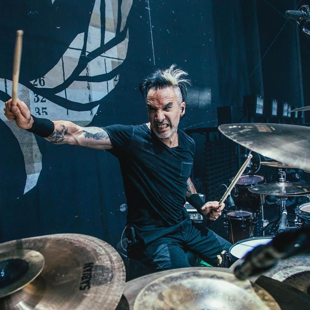 Stone Sourのインスタグラム：「Happy Birthday, Roy!」