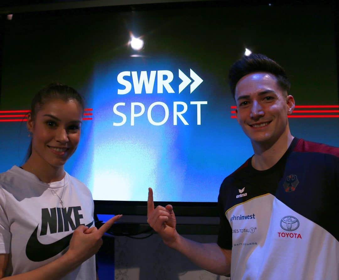 マゼル・ニューエンのインスタグラム：「New episodes: Fit@Home with @swrsport .  @_michelle.timm_ and I will show you different exercises to master various basic elements of gymnastics. There will be a new episode every day!  #homeworkout #fitness #training #gymnastics #youtube #stayhome #staysafe #stayhealthy #corona #themarcelnguyen」