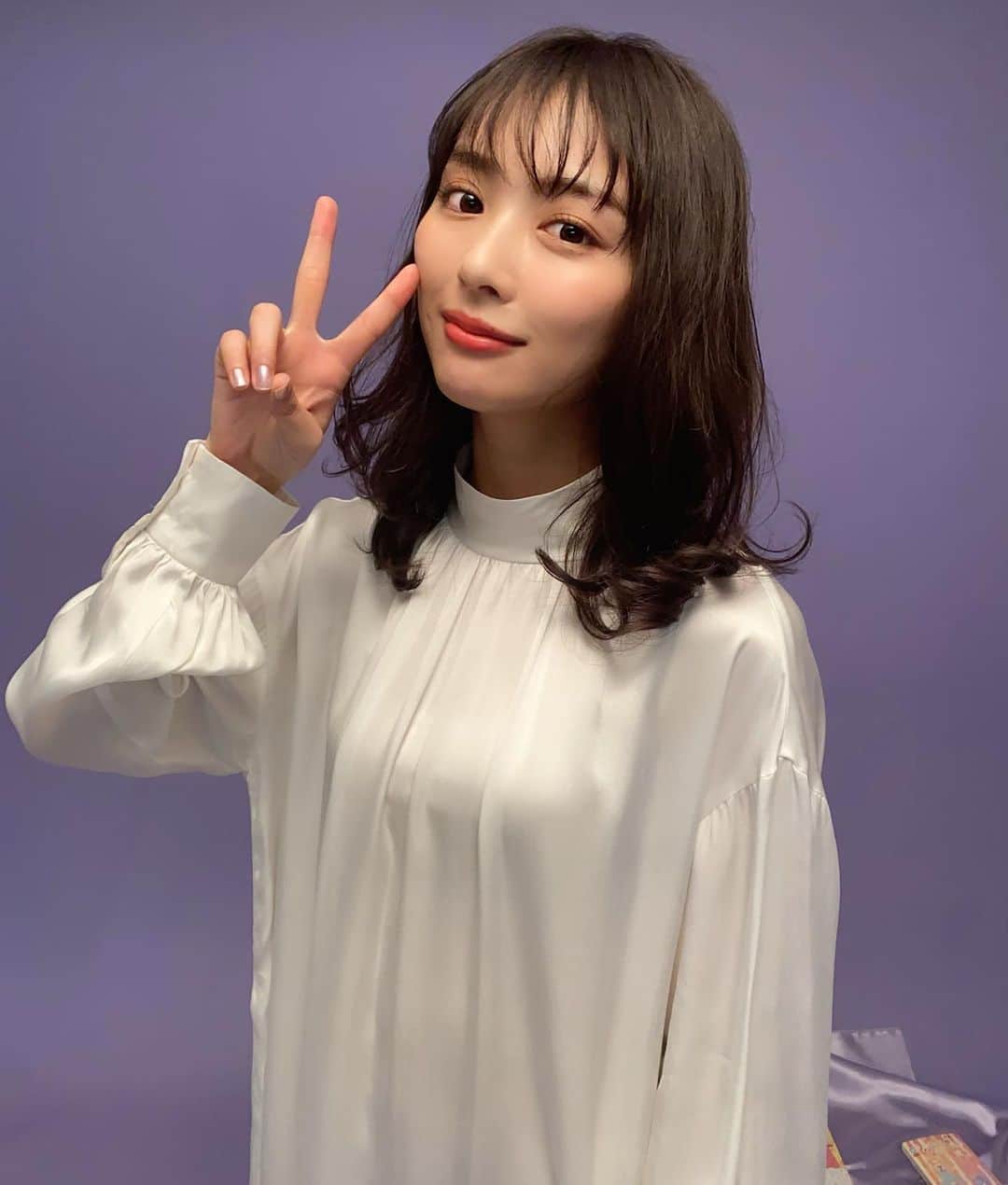 高橋有紀のインスタグラム：「りぼん5月号の美しくかわいい理央ちゃんのヘアメイク担当させてもらいました❤︎ お仕事でもプライベートでも良い子すぎる癒し人🐈 #osakana_yuki」