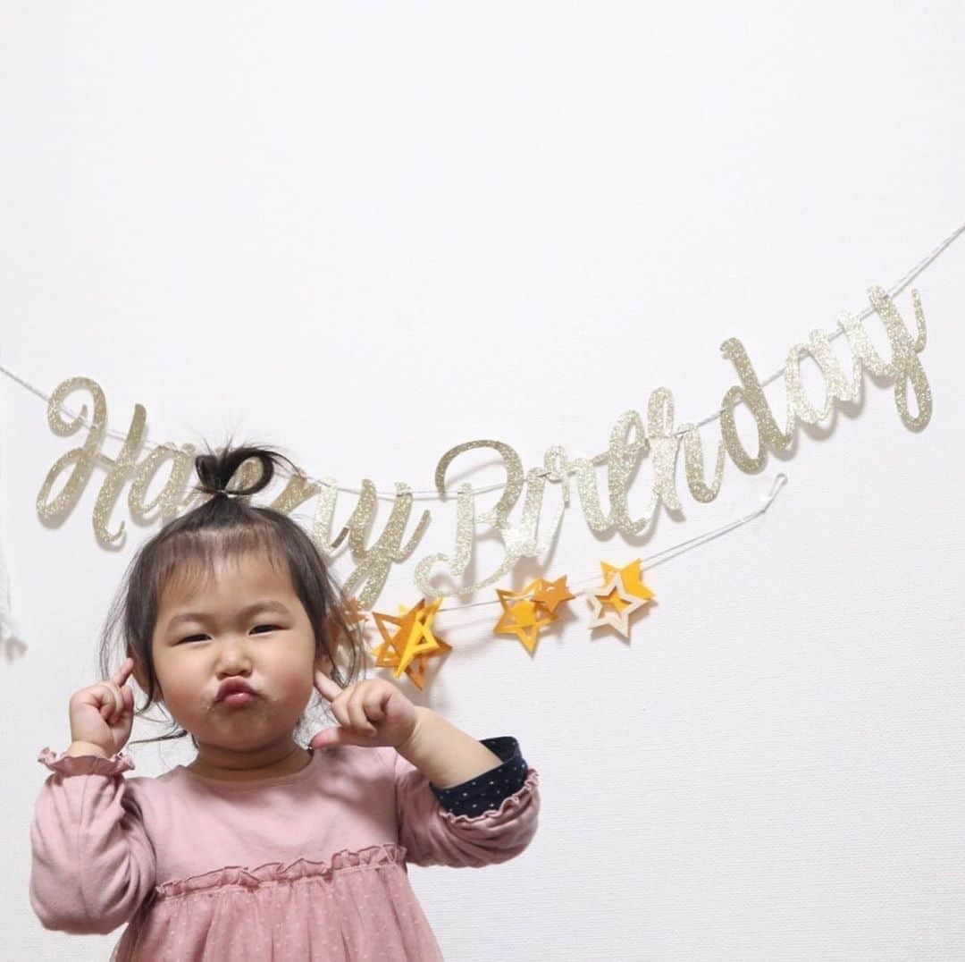 原大悟さんのインスタグラム写真 - (原大悟Instagram)「娘２歳の誕生日 ずいぶん女の子らしくなったな 子どもに癒される最近の生活 すくすく大きくなってくれ❗️」4月7日 12時01分 - daigoso