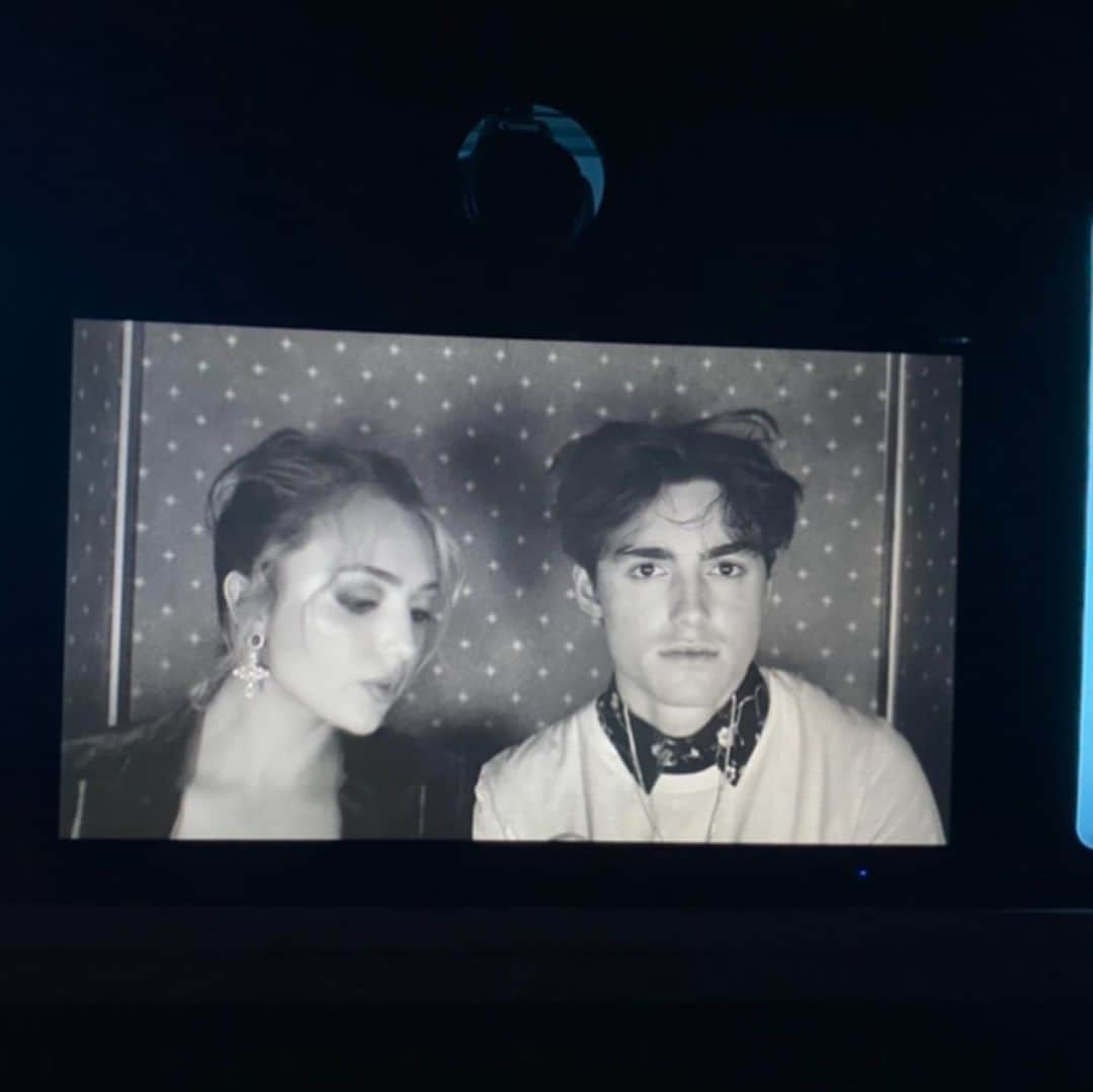 ペイトン・リストのインスタグラム：「thank you for all the birthday wishes, and happy birthday to my twin love you.」
