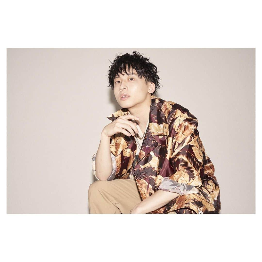 工藤大輝のインスタグラム：「Da-iCE new album "FACE" 2020,4,29 release. (👔 by @cmmn_swdn)」