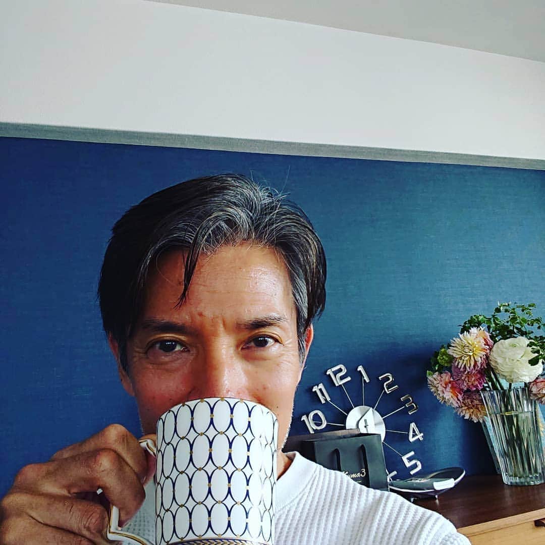 日比野玲さんのインスタグラム写真 - (日比野玲Instagram)「ウチに籠るには、、珈琲やね！ 今日はブラジル、生豆から焙煎、、満足なり！ #コーヒー #コーヒータイム #コーヒー豆 #コーヒー好き #あるね」4月7日 13時41分 - aquilano_hibino