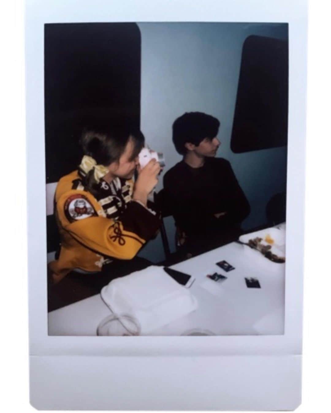 のインスタグラム：「Re-Graham! 🌟 “Some of the polaroids from set :)” (via @grahamverchere)」