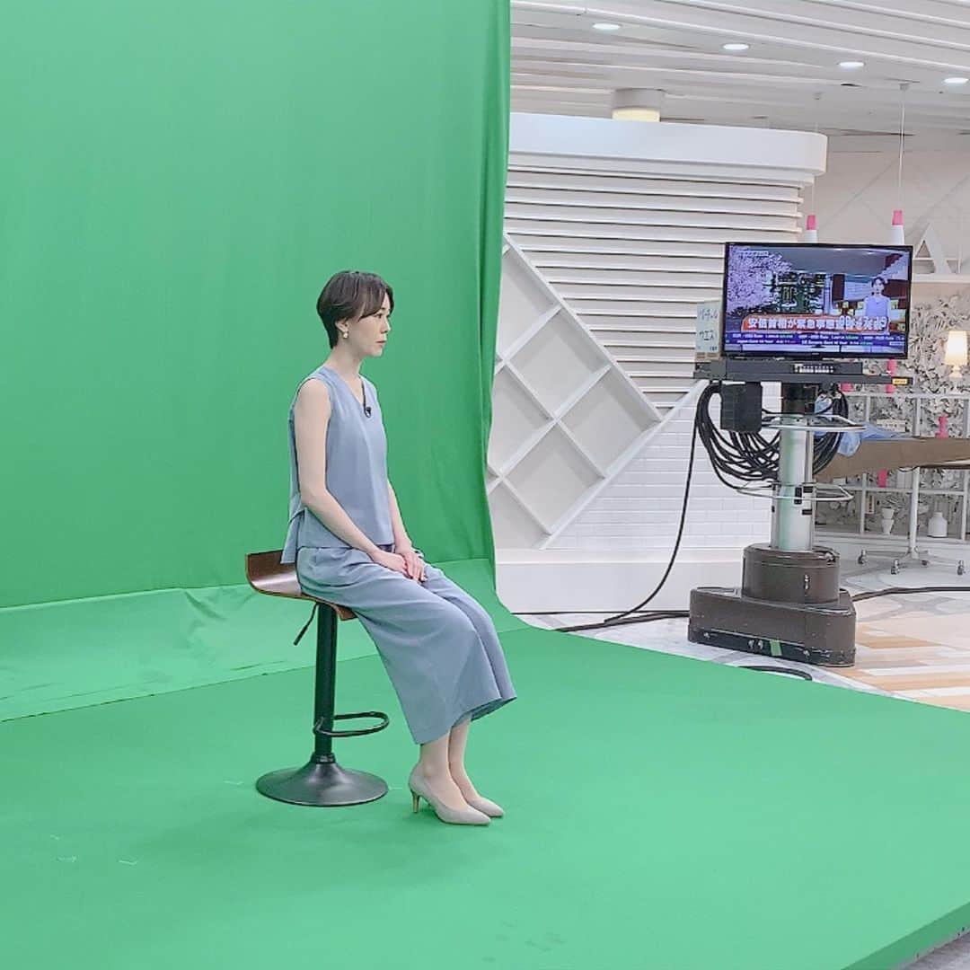 TBS「ビジネスクリック」さんのインスタグラム写真 - (TBS「ビジネスクリック」Instagram)「❤︎おまけ❤︎ 本日は#平野マユ　キャスターの初回放送日でした❣️ ご覧いただけましたか？🥰 初回とは思えないほど落ち着いた雰囲気で素晴らしい放送でした🥺✨ それは…平野キャスターの入念な練習があってこそです！ということで、平野キャスターの練習風景オフショットをお届けします🙌  これからよろしくお願いいたします💗 #ビジネスクリック #ビジクリ #TBS」4月8日 1時45分 - business_click