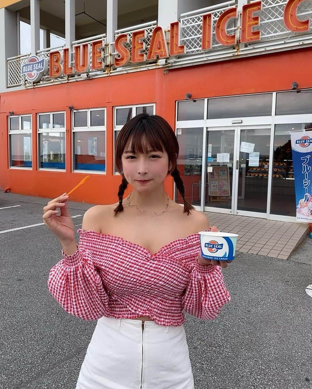 いとうさやかさんのインスタグラム写真 - (いとうさやかInstagram)「🍨BLUE SEAL🍨 ❤︎※いつかの写真❤︎」4月7日 17時38分 - unpai_3