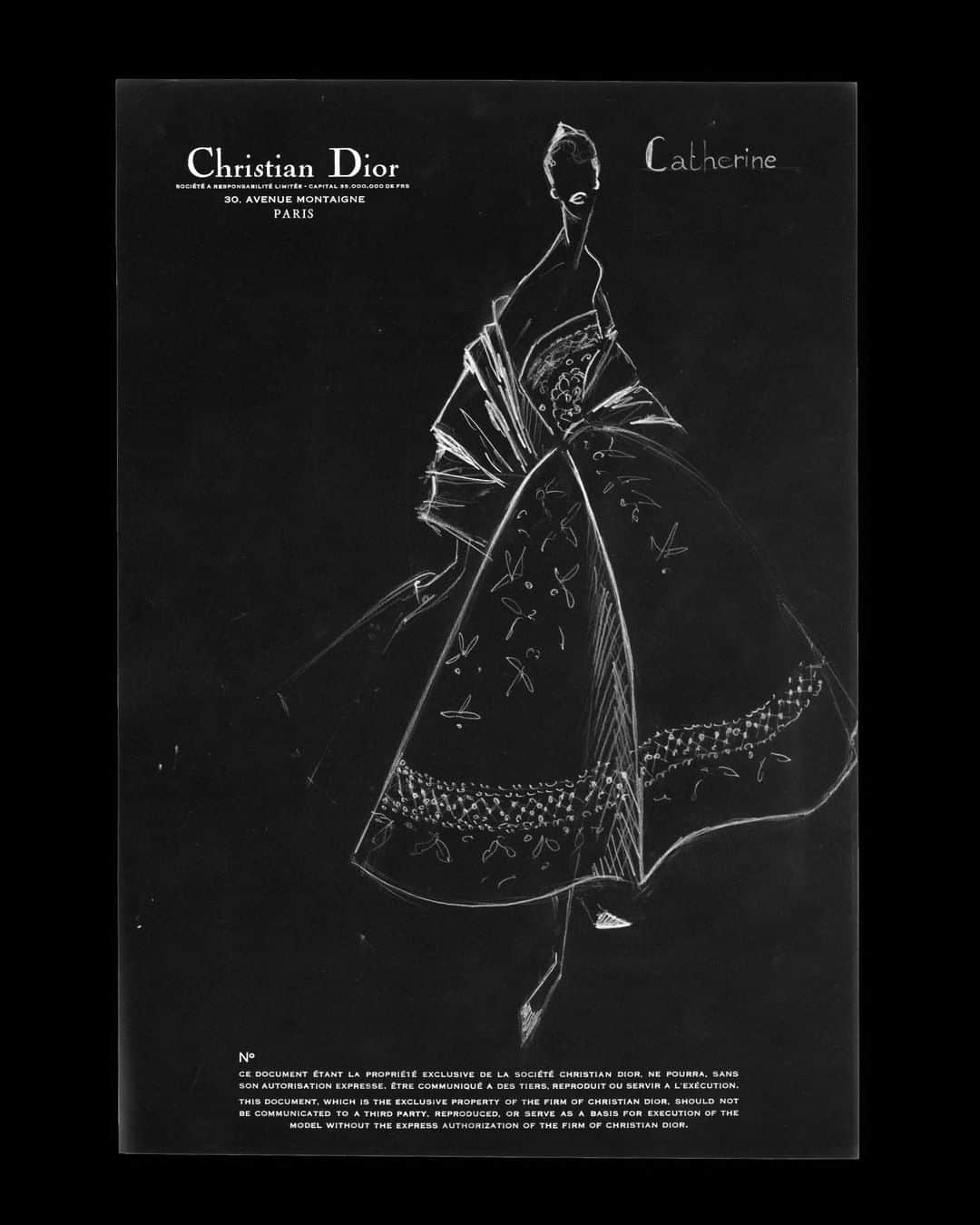 クリスチャンディオールさんのインスタグラム写真 - (クリスチャンディオールInstagram)「"Look, it’s Miss Dior!" – a phrase uttered behind the façade of a bustling 30 Avenue Montaigne in 1947. And with it Catherine Dior became a legend, as her brother's first perfume was baptized with her nickname. The New Look was a triumph and soon Miss Dior would be an icon. An outstanding gardener, Catherine Dior possessed a real passion for nature. On the fertile land at Callian, near Grasse, she shared this fascination with Christian, who tenderly referred to her as "my darling sister". For the #DiorSS20 ready-to-wear collection, Maria Grazia Chiuri was inspired by this liberated, independent heroine who worked in harmony with the world of flowers and the cycle of the seasons. Relive this captivating story of women and flowers.  #DiorHeritage © Dior © Collection musée Christian Dior, Granville © Collection Parfums Christian Dior, Paris」4月7日 18時00分 - dior