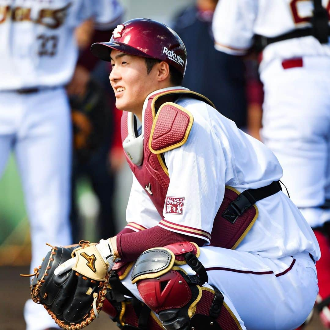 東北楽天ゴールデンイーグルスさんのインスタグラム写真 - (東北楽天ゴールデンイーグルスInstagram)「⚾️ イーグルスプレミアムのフォトギャラリーでは 全選手の春季キャンプでの写真を 新たにアップしております‼️ 毎日更新中ですので是非ご覧ください🥺 こちらは1軍キャンプで躍動していた2年目の選手たち✨ MyHEROへ応援メッセージをよろしくお願いします💌 #rakuteneagles #NOWorNEVERいまこそ #日本一の東北へ  #辰己涼介  #太田光 #弓削隼人 #小郷裕哉  #写真もイープレで」4月7日 18時15分 - rakuten_eagles