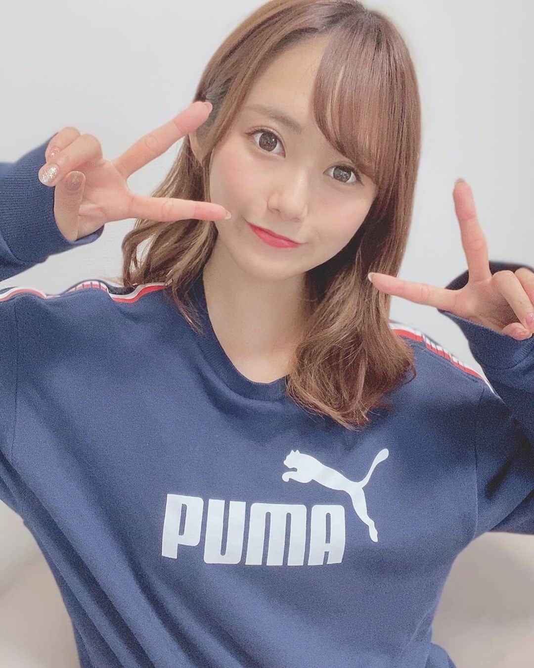 のインスタグラム：「. . 今日も7時と20時半からミクチャ🎤 . 他の方の配信も見に行ってみたよ！ まだまだ勉強の連続だ(｀・ω・´)✎ . 夜も待ってます🤗💗 . ストーリーかトップから飛べます🤗 . #ミクチャ #mixchannel #mixchannelライブ配信」