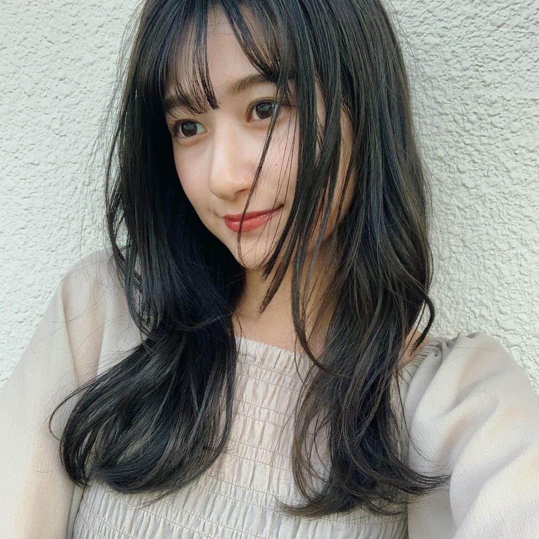 濱田よりかさんのインスタグラム写真 - (濱田よりかInstagram)「🌸 . 最近赤リップ多めだったけど、 サンローランのピンク上から載せたら春っぽくてよかった💗 . こんな時だからこそメイクで気分変えてこっ❣️ . . . #makeup  #ysl #mac #春メイク」4月7日 20時03分 - yorika_hamada