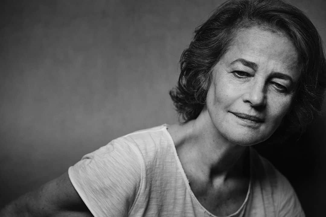 ピーター・リンドバーグさんのインスタグラム写真 - (ピーター・リンドバーグInstagram)「Charlotte Rampling, London, 2016 #LindberghStories #CharlotteRampling #TheCal #Pirelli #ShadowsOnTheWall #LindberghBooks #TASCHEN」4月8日 2時05分 - therealpeterlindbergh