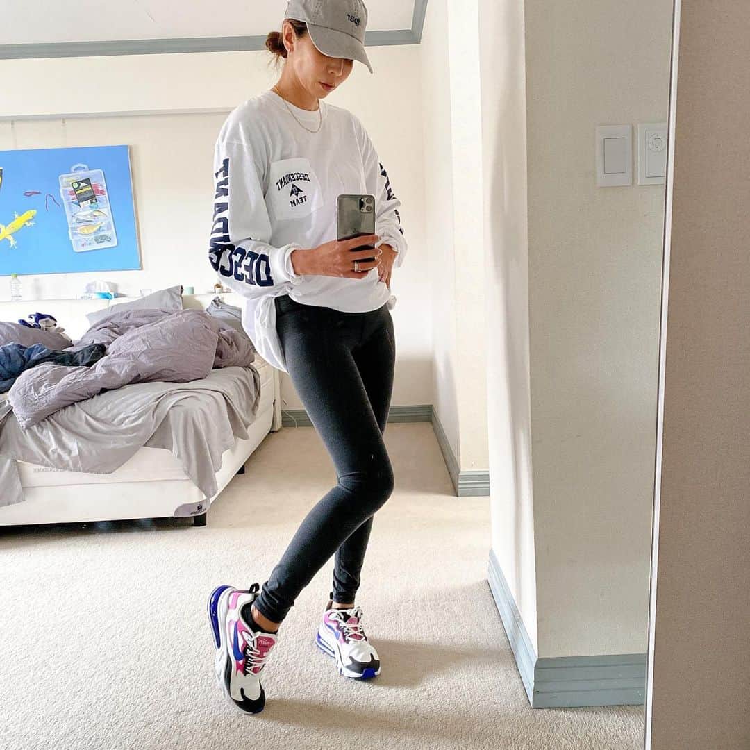 西山美希子さんのインスタグラム写真 - (西山美希子Instagram)「毎日、子どもたちのランニングの付き添い（私は自転車でw）。ほんとだったら、私も一緒に走りたいところだけど、なぜか走ると翌日風邪をひくので、いまは我慢😭てか、運動すると風邪ひくのはなぜーー？」4月7日 20時54分 - mariaclove