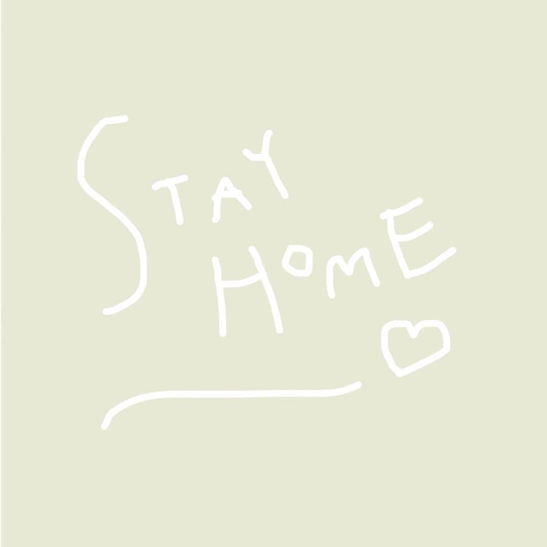 岩渕加恵さんのインスタグラム写真 - (岩渕加恵Instagram)「s t a y h o m e 🏠 🧡 いま、ここでもう一度がんばろう✊ お家でたくさん笑おう✊ みんなで一緒に、、、 がんばりまっしょ〜い😙♪💕💕💕 #stayhome」4月7日 20時54分 - kae0113