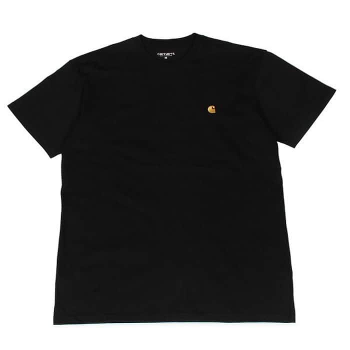 Sneak.Japanのインスタグラム：「.﻿ ■ carhartt ■﻿ 👟 SS CHASE T-SHIRT﻿ ﻿ カーハートから定番の半袖Tシャツが入荷！﻿ 上質なコットン素材を100%使用し着心地が良く、左袖にロゴが施されたシンプルなデザインなので様々なコーディネートに合わせやすいアイテムです！﻿ ﻿ ----------------------------------﻿ ブランド：carhartt﻿ 商品名：SS CHASE T-SHIRT﻿ 型番：I026391﻿ 価格：6,000円﻿ (価格は変動する場合がございます。)﻿ カラー：ブラック﻿ ----------------------------------﻿ ﻿ 《SNEAK online Shopとは？🤔🛒💕》﻿ 楽天・yahooショッピング・Amazonでショップ展開中！﻿ 人気商品、新作商品が続々入荷しています💙﻿ ﻿ あなたのお求めやすいサイトで是非ご購入下さい！﻿ 詳しくは、@sneak_onlineshop よりリンクをCheck it out!!﻿ ﻿ #sneakonline #ファッション #fashion #ootd #instagood #フォロー #フォローミー #フォロー返します #おしゃれさんと繋がりたい #carhartt #春コーデ #カジュアルコーデ #オシャレ #Tシャツ #シャツ #メンズファッション #春服 #レディースファッション #tshirt #カジュアル #服 #シンプルコーデ #stayhome #ネットショッピング」